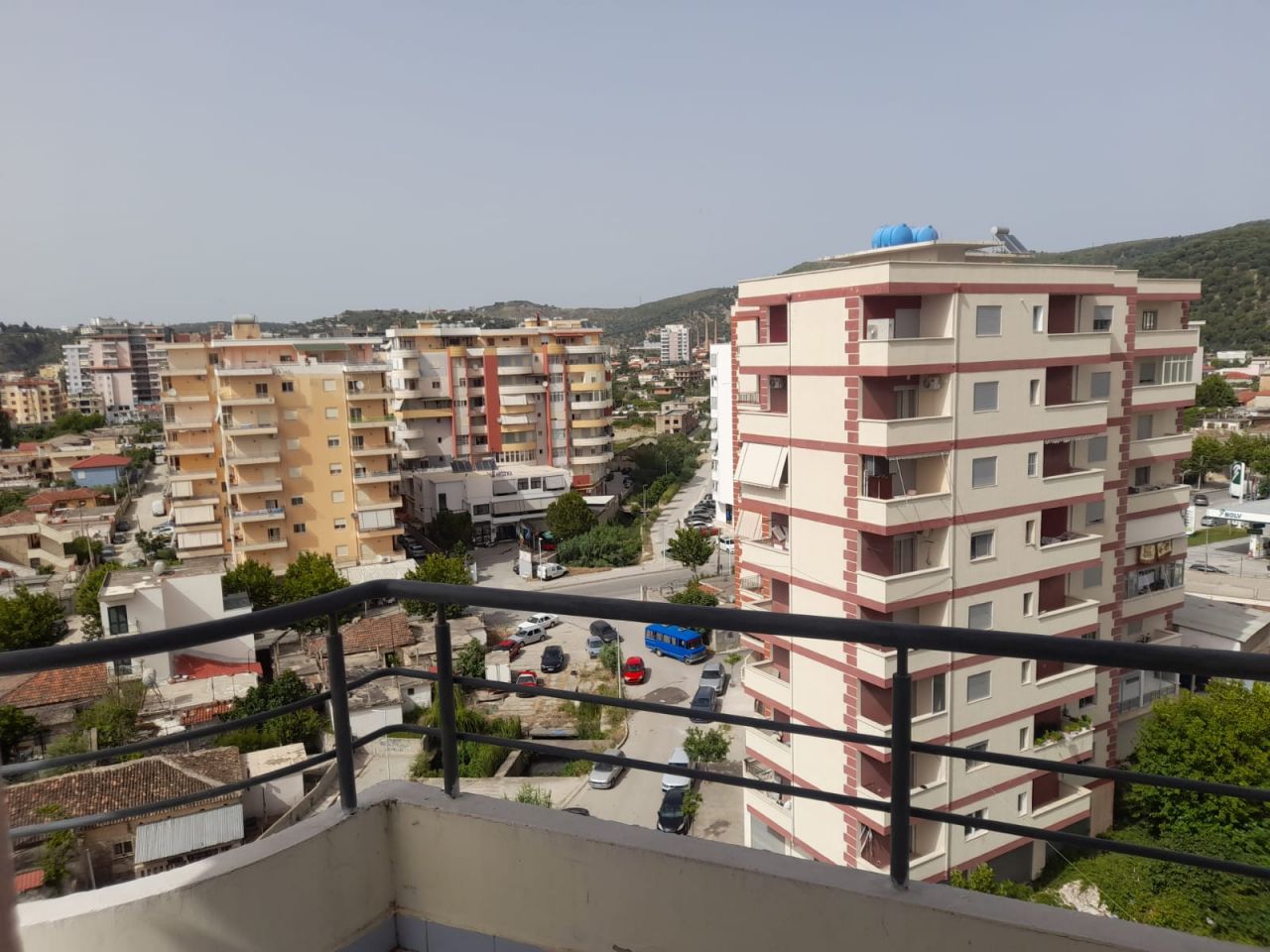 Két hálószobás lakás kiadó Vlorában